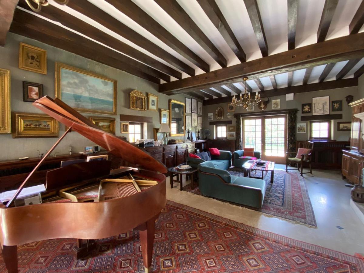 Maison Des Arts Francueil Dış mekan fotoğraf